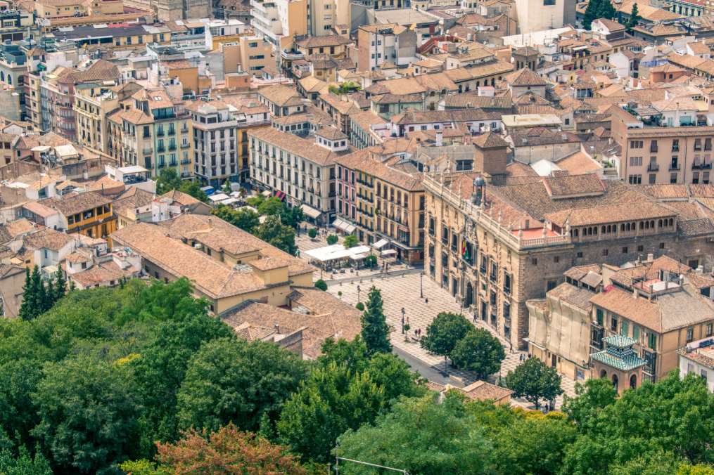 Una buena regulación permitirá que los trámites burocráticos sean acortados y que beneficie a aquellas comunidades de propietarios que decidan autoabastecerse