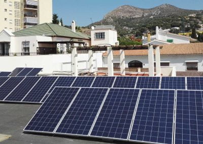 Instalación de placas solares en Colegio de Málaga