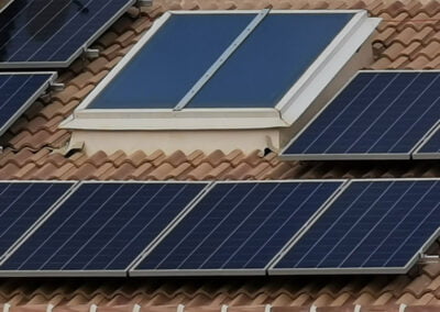 Instalación de autoconsumo de energía solar fotovoltaica en vivienda unifamiliar de Torredonjimeno (Jaén)