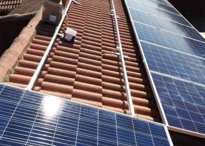 Instalación de autoconsumo de energía solar fotovoltaica en nave industrial en Linares (Jaén)