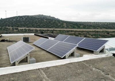 Instalación de autoconsumo de energía solar fotovoltaica en nave industrial de Naturclima en Jaén