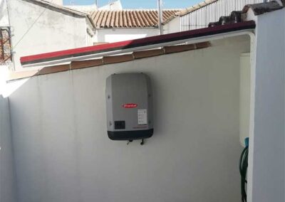 Instalación de autoconsumo de energía solar fotovoltaica en vivienda unifamiliar de Úbeda (Jaén)