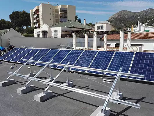 ¿Cuántas placas solares necesito?
