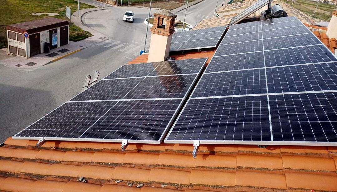 Instalar placas solares Baeza Jaén Aficlima Solar