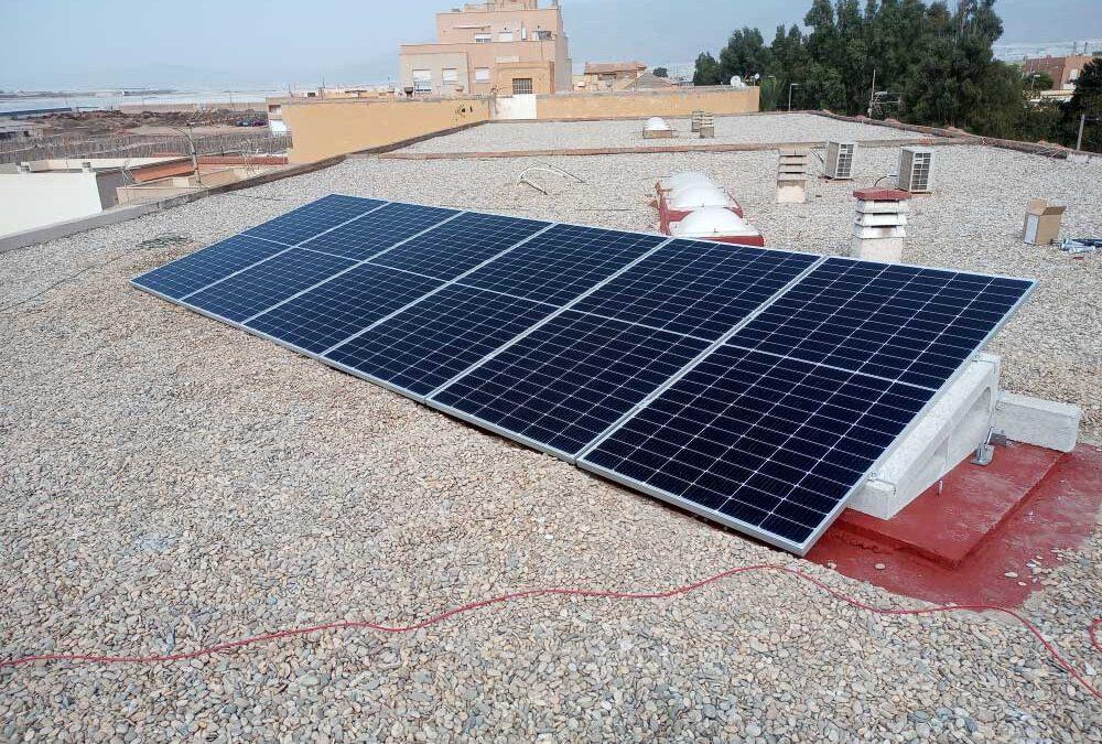 Instalación de placas solares Roquetas de Mar