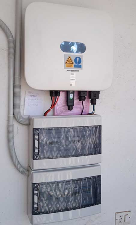 inversor-huawei-instalado-en-Almuñecar-Granada Inversor Huawei 10kw instalación placas solares Almuñecar