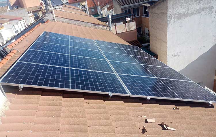 Instalación de placas solares Albolote Aficlima Solar
