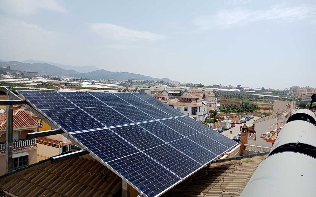 Instalación de placas solares Torrox
