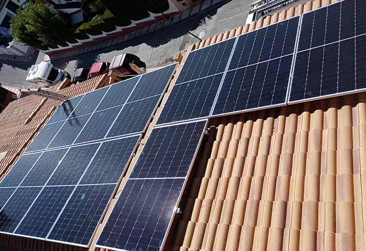 Instalación placas solares Otura Granada