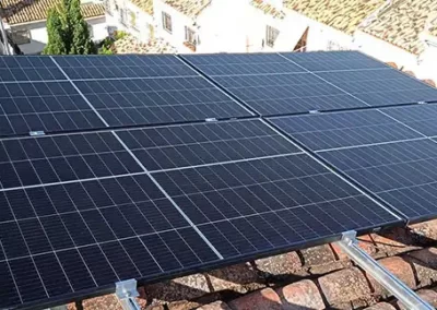 Placas solares en barrio Albaicín Granada